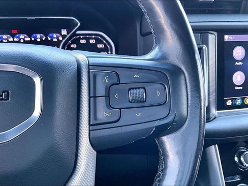 Used 2021 GMC Yukon Denali w/ Denali Premium Package AWD/4WD image 24