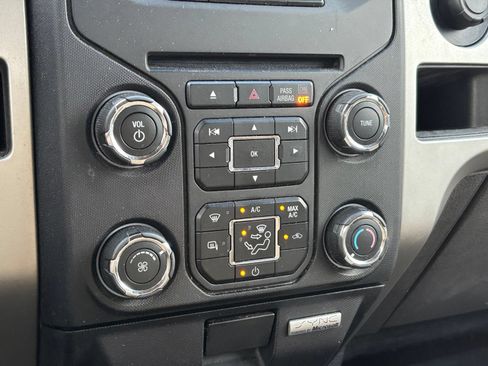 Used 2014 Ford F150 XLT w/ XLT Convenience Package RWD image 9