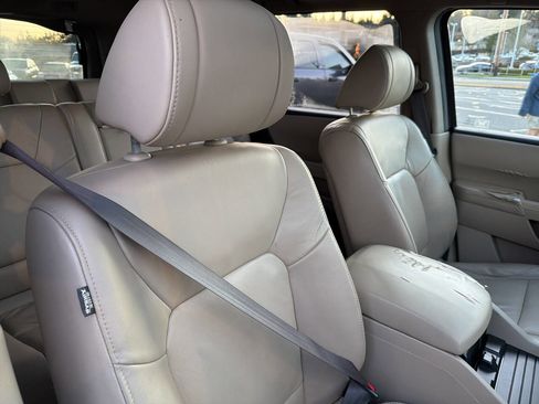 Used 2011 Honda Pilot EX-L image 14