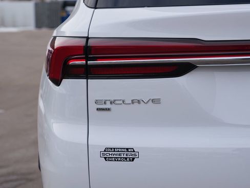 Used 2025 Buick Enclave Preferred image 10