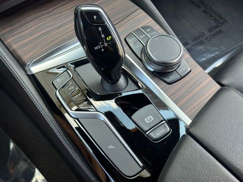 Used 2019 BMW 540i w/ M Sport Package RWD image 31