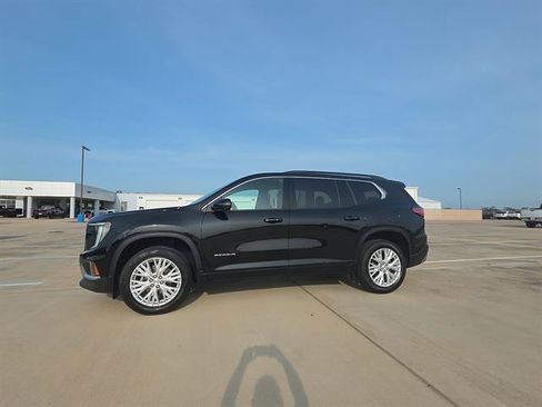 Used 2024 GMC Acadia Elevation FWD image 2
