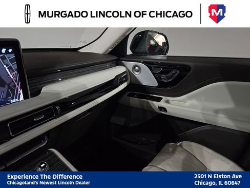 Used 2023 Lincoln Aviator Black Label w/ Class IV Trailer Tow Package image 25