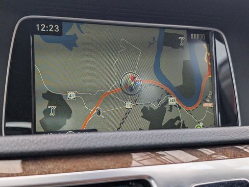 Used 2016 Mercedes-Benz E 350 Sedan image 17