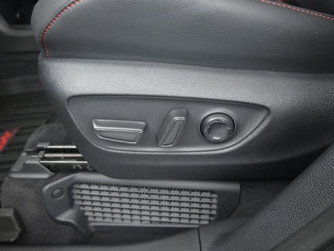 Used 2025 Toyota Sienna XSE w/ XSE Premium Package FWD image 18