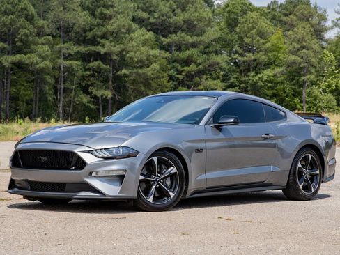 Used 2022 Ford Mustang GT Premium w/ Black Accent Package RWD image 1