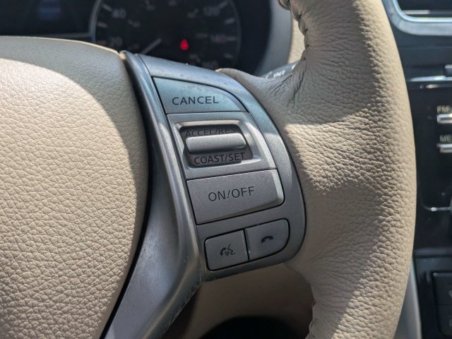 Used 2014 Nissan Altima 2.5 SV w/ Convenience Package FWD image 25