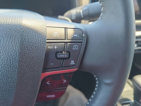 Used 2025 Toyota Camry SE FWD image 20