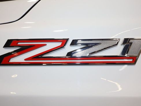 Used 2021 Chevrolet Tahoe Z71 image 36