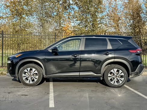 Used 2023 Nissan Rogue SV image 7