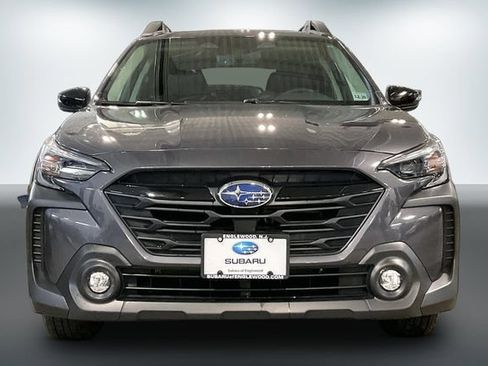 Used 2025 Subaru Outback Onyx Edition AWD/4WD image 2