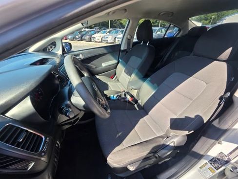 Used 2018 Kia Forte LX w/ LX Rear Camera Package FWD image 15