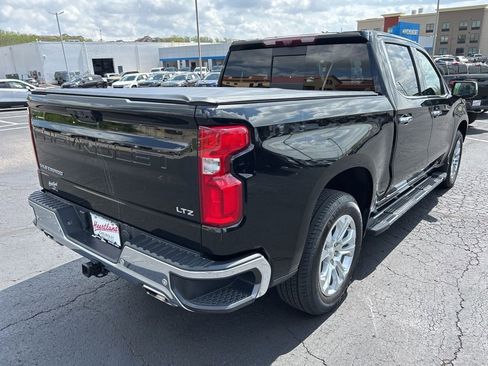 Used 2023 Chevrolet Silverado 1500 LTZ w/ Technology Package AWD/4WD image 5