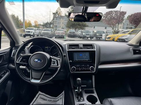 Used 2018 Subaru Outback 2.5i Limited image 11
