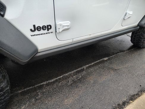 New 2026 Jeep Wrangler Unlimited Sport image 6