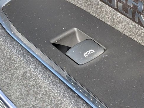 Used 2025 Chevrolet Silverado 1500 High Country w/ High Country Premium Package image 38