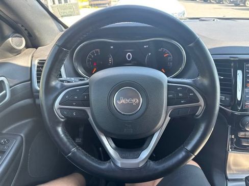 Used 2021 Jeep Grand Cherokee Laredo X AWD/4WD image 16