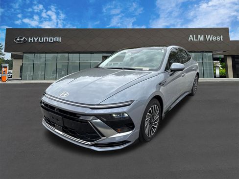 Used 2024 Hyundai Sonata Limited image 1