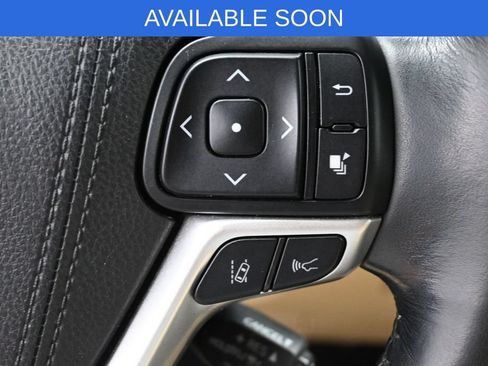 Used 2017 Toyota Highlander Limited Platinum AWD/4WD image 19