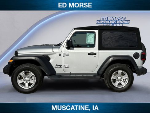 Used 2023 Jeep Wrangler Sport S image 2