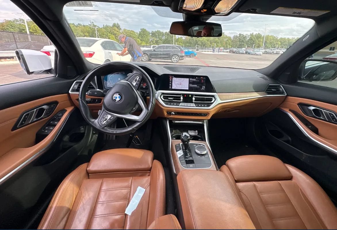 Used 2020 BMW 330i xDrive Sedan w/ Premium Package AWD/4WD image 9