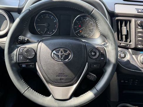 Used 2016 Toyota RAV4 Limited w/ Advanced Technology Package FWD image 11