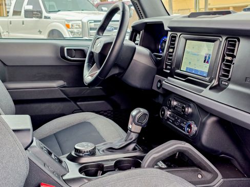 Used 2022 Ford Bronco Big Bend image 17