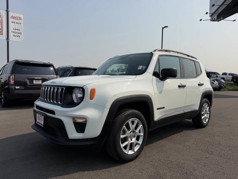 Used 2019 Jeep Renegade Sport w/ Sport Appearance Group AWD/4WD image 4