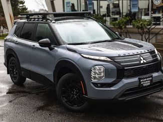 New 2026 Mitsubishi Outlander Trail Edition video 2