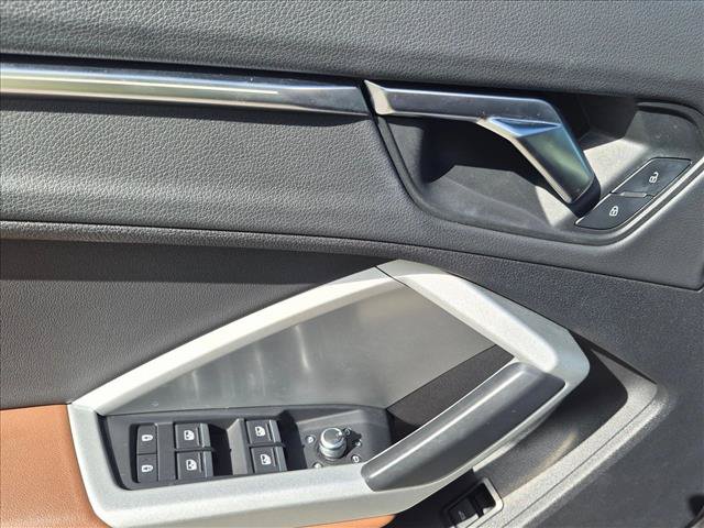 Used 2021 Audi Q3 2.0T Premium Plus AWD/4WD image 8