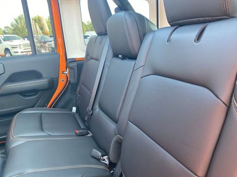 New 2025 Jeep Wrangler Sahara image 33