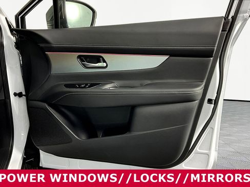 Used 2025 Nissan Murano SL AWD/4WD image 26