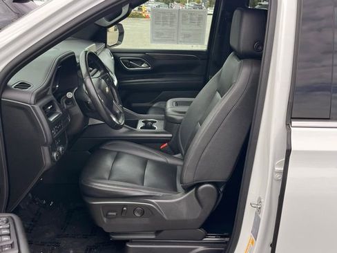 Used 2022 Chevrolet Suburban LT image 6