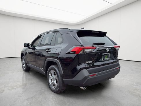 Used 2025 Toyota RAV4 XLE w/ Convenience Package AWD/4WD image 11
