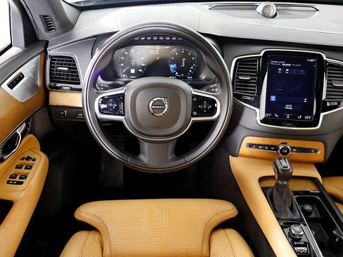 Used 2018 Volvo XC90 T6 Inscription w/ Convenience Package image 23