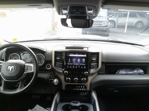 Used 2021 RAM 1500 Laramie AWD/4WD image 18