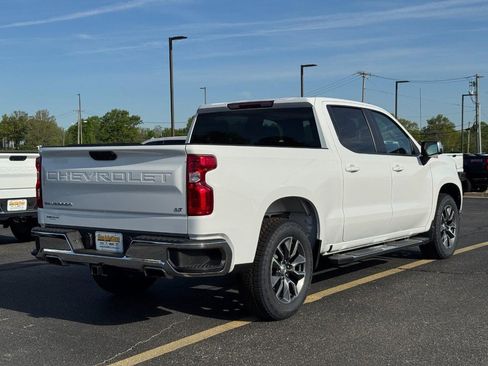 Used 2024 Chevrolet Silverado 1500 LT w/ Z71 Off-Road Package AWD/4WD image 3