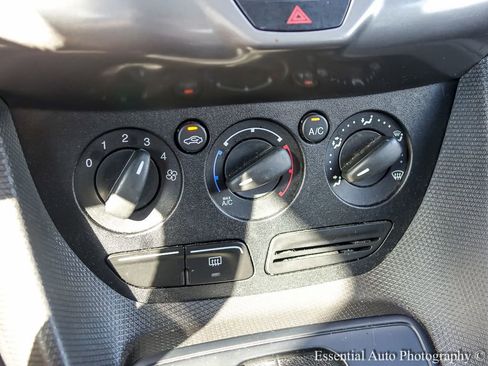 Used 2016 Ford Transit Connect XLT image 17