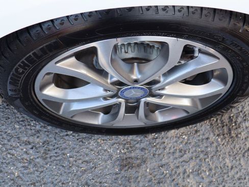 Used 2017 Mercedes-Benz C 300 Sedan image 29