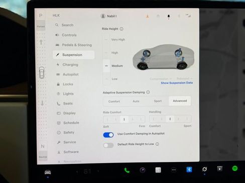 Used 2022 Tesla Model S AWD image 34