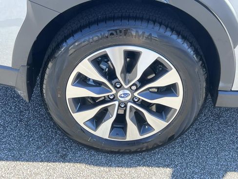 Certified 2025 Subaru Outback Limited w/ Popular Package #2 image 17