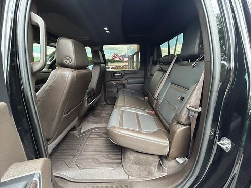 Used 2023 GMC Sierra 2500 Denali w/ Denali Ultimate Package AWD/4WD image 7