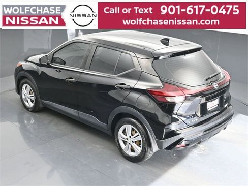 Used 2022 Nissan Kicks S image 30