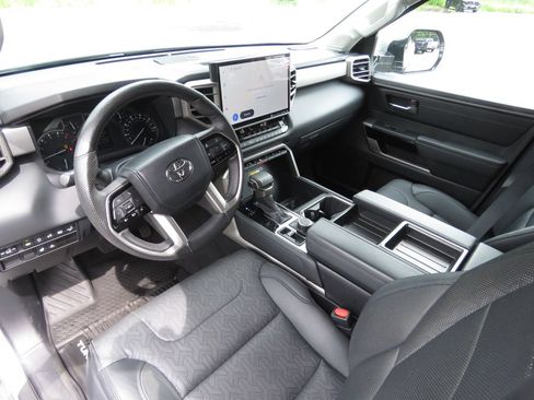 Used 2023 Toyota Tundra Limited AWD/4WD image 10