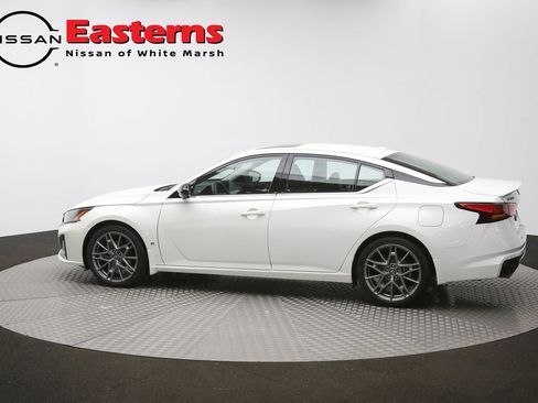 Used 2023 Nissan Altima 2.0 SR FWD image 60