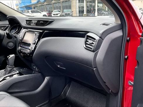 Used 2022 Nissan Rogue Sport SL FWD image 22