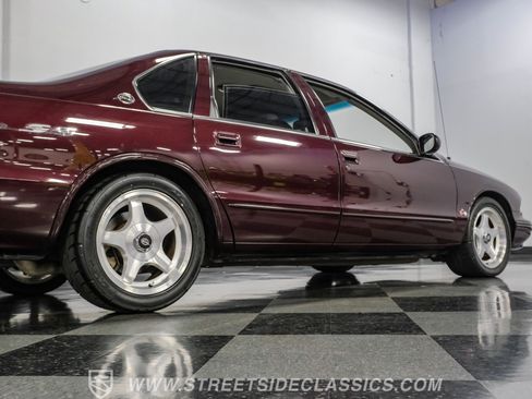 Used 1996 Chevrolet Impala SS RWD image 28