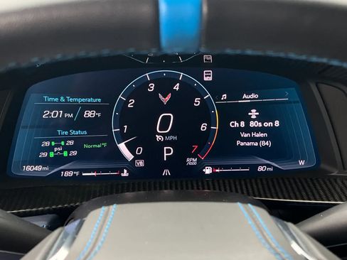 Used 2022 Chevrolet Corvette Stingray Premium Conv w/ Z51 Performance Package RWD image 22