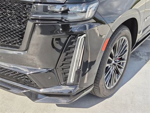 Certified 2023 Cadillac Escalade V image 10