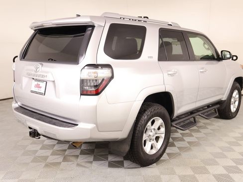 Used 2016 Toyota 4Runner SR5 AWD/4WD image 20